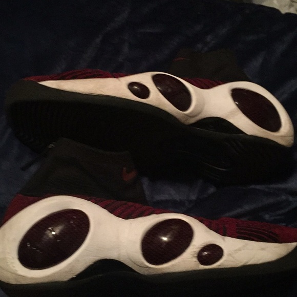 Nike Air Bonafide - Picture 7 of 8